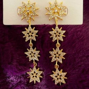 ❄️♥️❄️Jack Frost Sparkling Your Ears Earrings♥️❄️💰bundle will offer discount